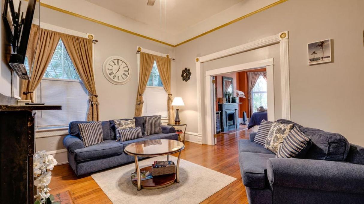 Elegant 2 Bed Directly On Forsyth Park Apartment Savannah Ngoại thất bức ảnh