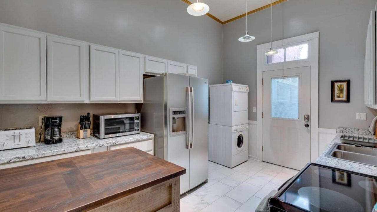 Elegant 2 Bed Directly On Forsyth Park Apartment Savannah Ngoại thất bức ảnh