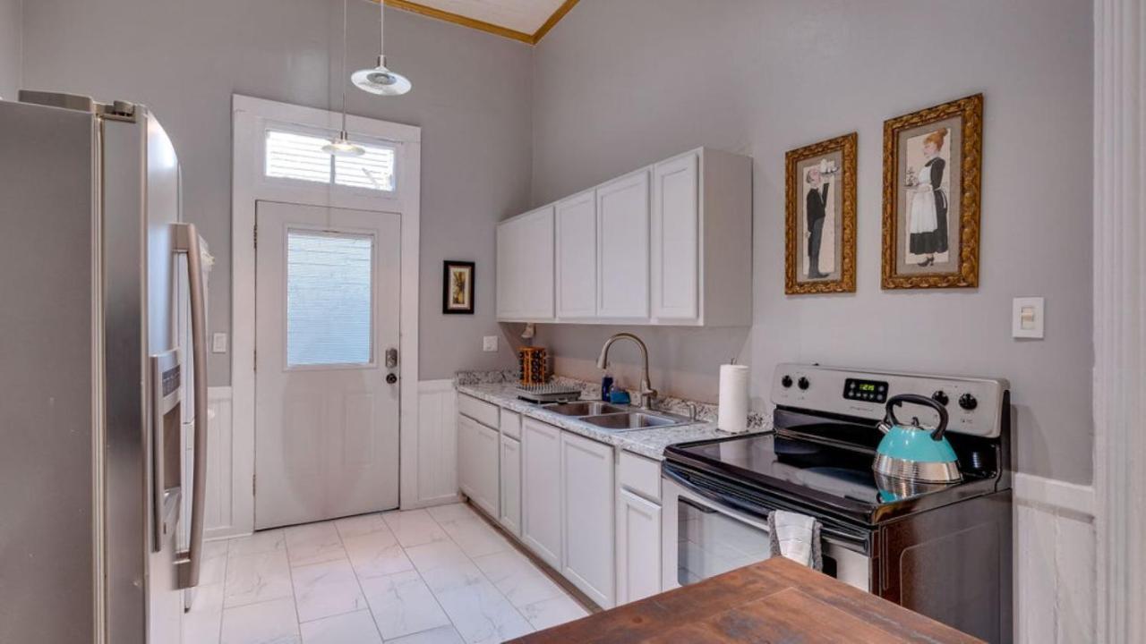 Elegant 2 Bed Directly On Forsyth Park Apartment Savannah Ngoại thất bức ảnh