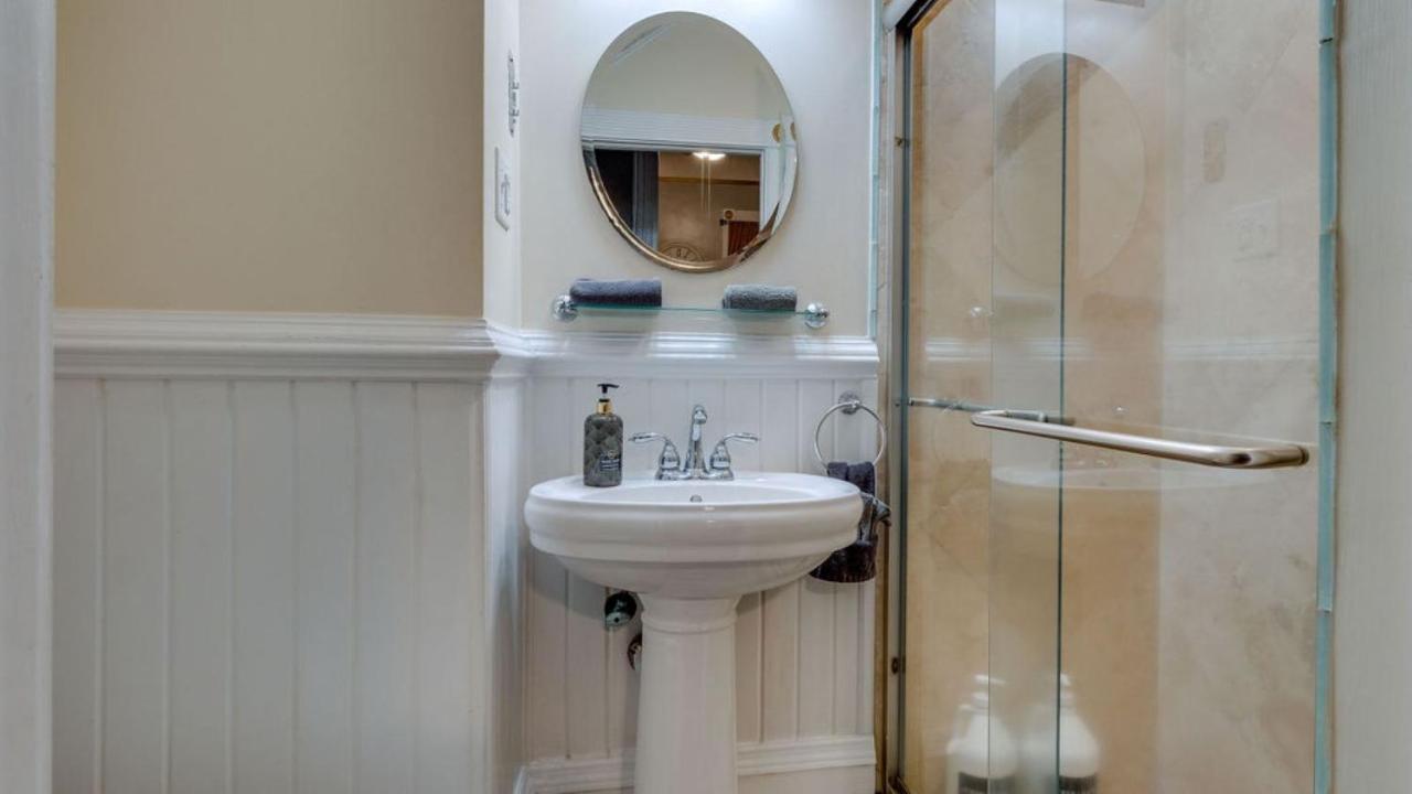Elegant 2 Bed Directly On Forsyth Park Apartment Savannah Ngoại thất bức ảnh